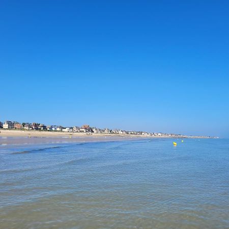 Logement A 50 M De La Mer ! Lägenhet Hermanville-sur-Mer Exteriör bild